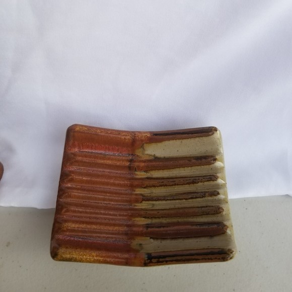 Toothbrush holder and soap dish-stoneware - Picture 4 of 7